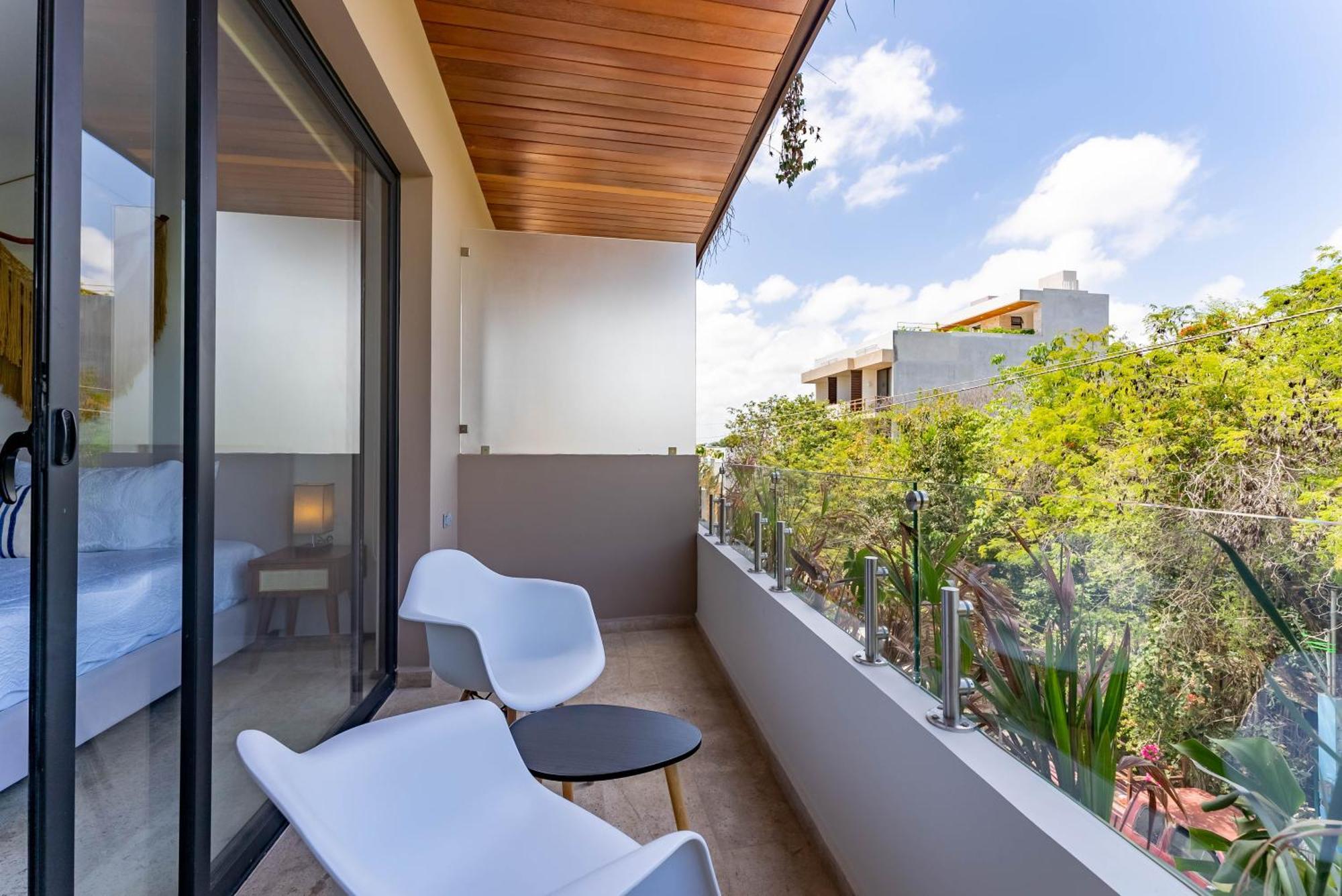 Menesse Apartments ตูลุม ภายนอก รูปภาพ