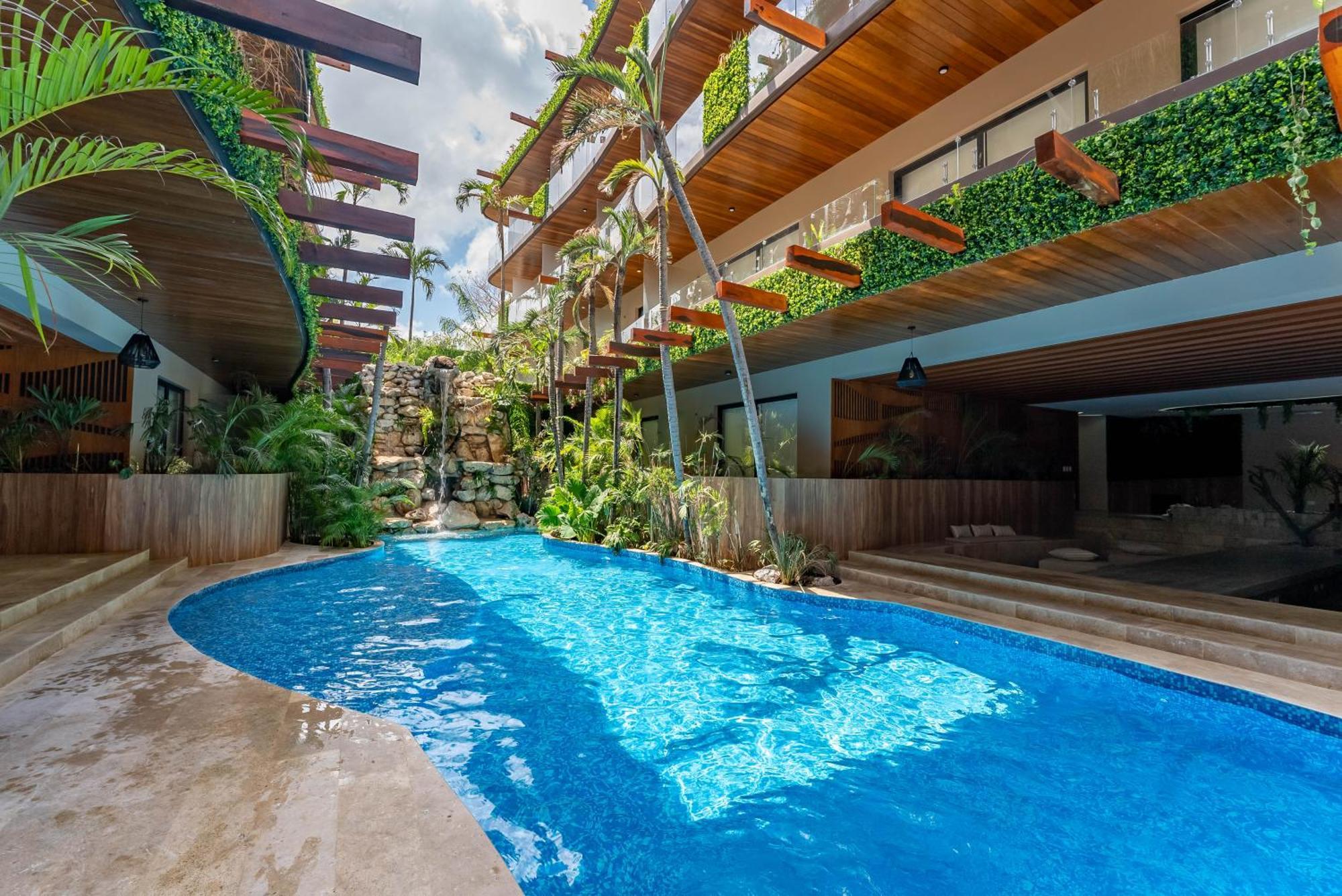 Menesse Apartments ตูลุม ภายนอก รูปภาพ