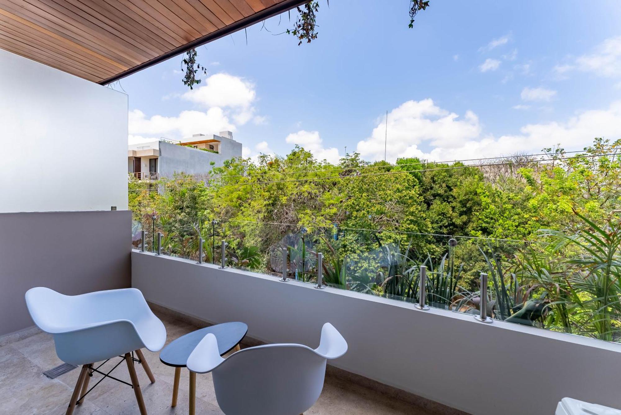 Menesse Apartments ตูลุม ภายนอก รูปภาพ